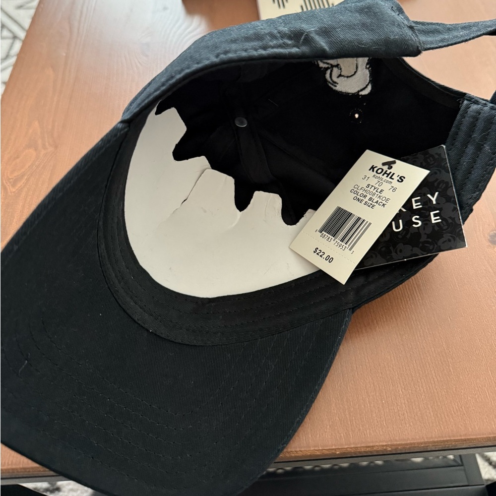 DISNEY Mickey Mouse black cap - Picture 2 of 3